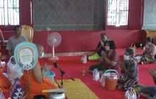 วัดเข้มทำบุญวันวิสาขบูชาต้องสวมหน้ากาก-เว้นระยะห่าง