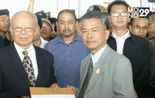 ลูกศิษย์วัดพระธรรมกายยื่นหนังสือขอความเป็นธรรม