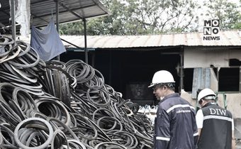“ธนกร” ส่งทีม “เต็มเหนี่ยว” บุกโรงงานระยอง เจอกากอุตฯ 1 แสนตัน สั่งปิดทันที!