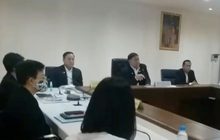 กทม. มีมติปิดห้างสรรพสินค้า และตลาด