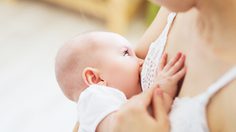 นมแม่ รากฐานแห่งชีวิต วัคซีนหยดแรกที่จะช่วยปกป้องลูกน้อย