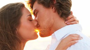 ผลวิจัยเผย! คู่รักแต่งงานแล้ว ที่ใช้วิธีการคุมกำเนิด จะมี เซ็กซ์บ่อยกว่า