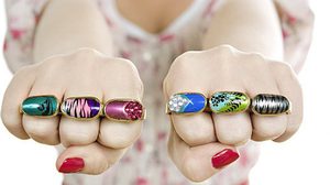 แหวนแฟชั่นเก๋ๆ ลายเล็บอะคริลิค