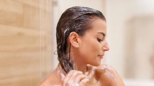 16 นิสัย พลาดๆ ที่คุณอาจทำร้าย เส้นผม โดยไม่รู้ตัว