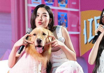 เปิดตัว Presenter ผลิตภัณฑ์ Moochie Pet Food โดย หลิงหลิง
