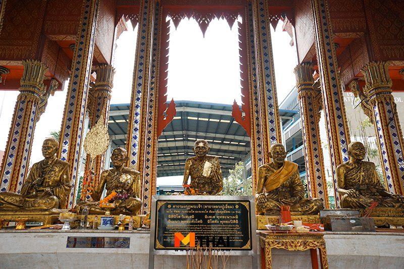 วิหารหลวงปู่เอี่ยม