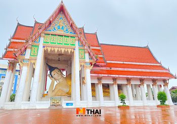 กราบพระนอน วัดมหัตตมังคลาราม ขอพรธุรกิจ สติปัญญา และครอบครัว