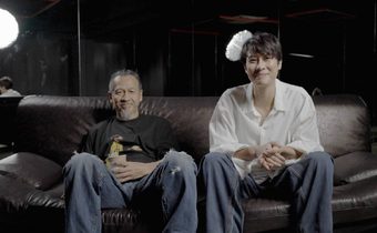 ล้วงหมดเปลือก เปิดจากปากผู้กำกับ “อ๊อฟ พงษ์พัฒน์” และ “บีบี – เอกนรี” กว่าจะเป็น “ห่าก้อม” ภาพยนตร์สยองยืนหนึ่งพร้อมตีแผ่เรื่องราวอีกมุมของสังคม!!