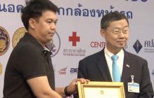 “MONO 29” รับเกียรติบัตรสื่อนำเสนอข่าวช่วยลดอุบัติเหตุ
