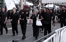ประชาชนเข้าถวายสักการะพระบรมศพบางตา