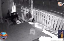 วงจรปิดเผยภาพประตูรั้วหน้าบ้านเลื่อนเปิดได้เองกลางดึก