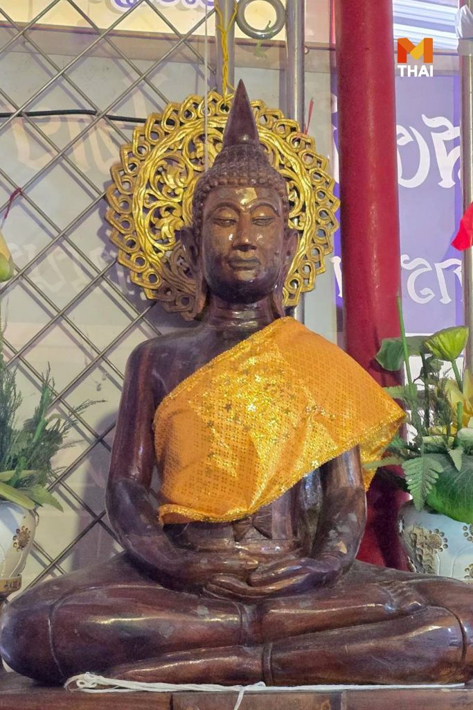 หลวงพ่อโสธรจากตะเคียนสีเลือด