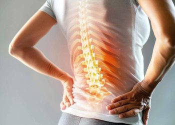 ฉีดยาเข้าโพรงกระดูกสันหลัง ผลข้างเคียงคืออะไร อันตรายไหม?