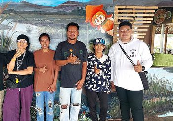 ชุมชนบ้านหน้าทุ่งสามร้อยยอด จัด “ถ่อเรือ ทอรักษ์” รับเดือนแห่งความรัก เปิดประสบการณ์ Sustainability Tourism ครั้งแรกในประเทศไทย