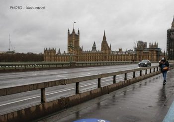 สหราชอาณาจักรหวั่น ‘โควิด-19 สายพันธุ์ใหม่’ คุมไม่ได้