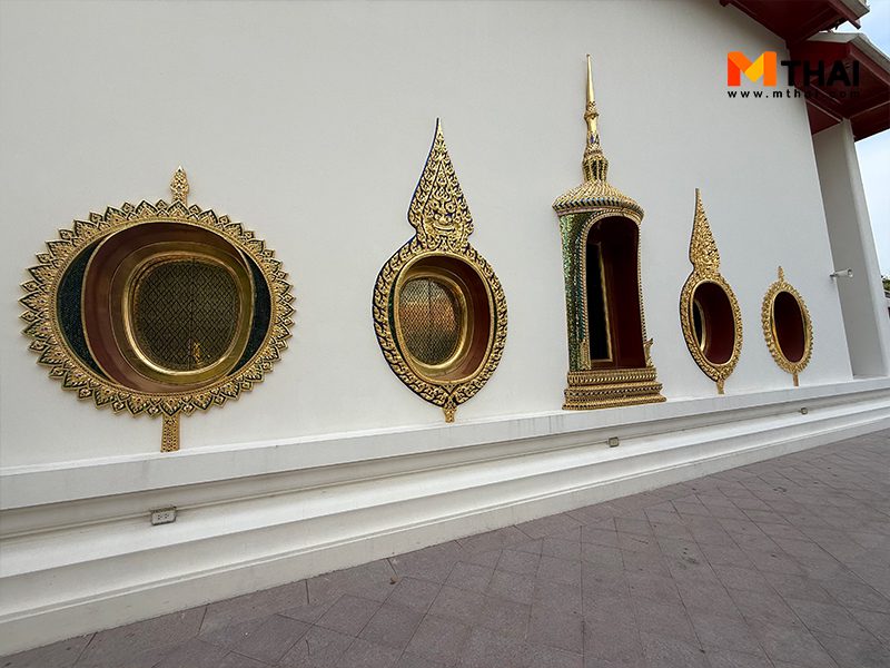 ซุ้มหน้าต่างพัดยศ