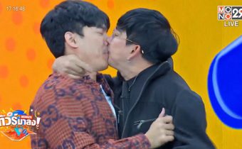 “นิกกี้-พชร์” สาธิตสด “จูบหรือจุ๊บ” กลางรายการ “ทัวร์มาลง” “หนุ่ม-กรรชัย” ฟาด “เบียร์” ควรให้เกียรติสถาบันครอบครัว