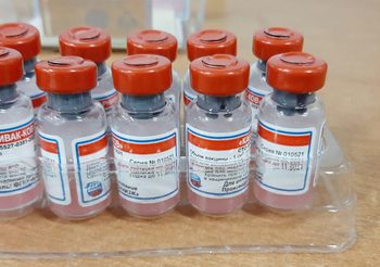 เตรียมเจรจาขอนำเข้า วัคซีนต้านโควิด-19 ในสัตว์ จากรัสเซีย 10,000 โดส
