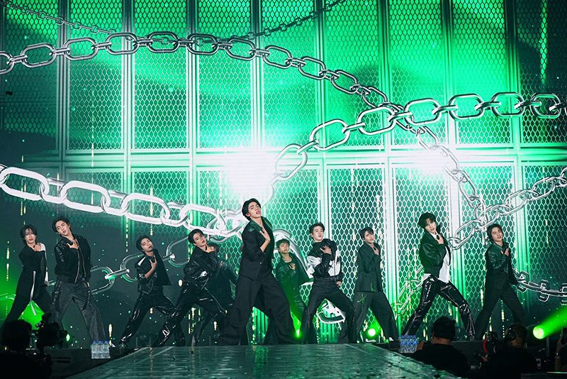 BUS because of you i shine