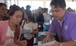 ชาววังสะพุงแห่ลงทะเบียนจองซื้อสลากฯ
