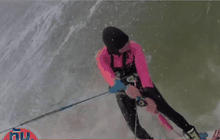 “ไคท์เซิร์ฟ” ดวลความเร็ว “จักรยาน”