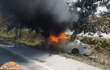 คนขับชนแล้วหนี ซิ่งตกร่องถนนไฟลุกท่วม