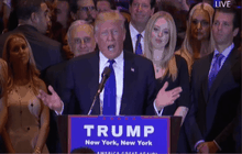 คลินตัน-ทรัมป์ คว้าชัยหยั่งเสียงในนิวยอร์ก