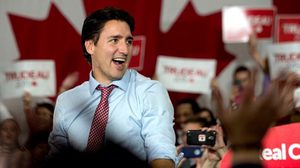 Justin Trudeau นายกฯ คนใหม่ ของแคนาดา ขอ 3 คำ หล่อแซ่บลืม!