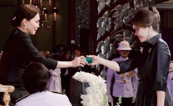 สว.ดร.วราภัสร์ รับพระราชทานรางวัล เกียรติคุณ”สตรีทรงพลัง”