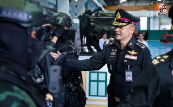 ปลัดกระทรวงกลาโหม ตรวจเยี่ยมการซ่อมบำรุงปืนใหญ่ ขนาด ๑๕๕ มม. แบบอัตตาจรล้อยาง M758 (ATMG) 