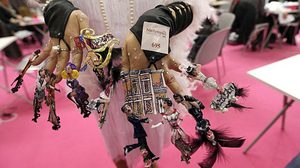 การแข่งขันศิลปะบนเล็บมือ สาดใส่ไอเดียตระการตา ใน Nailympics 2014