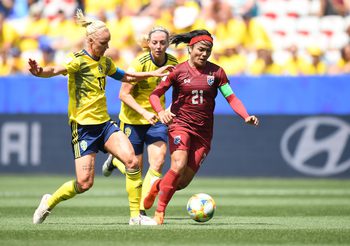 ‘กาญจนา’ เบิกสกอร์แรกใน ฟุตบอลหญิงชิงแชมป์โลก ก่อนชบาแก้วพ่าย สวีเดน 1-5