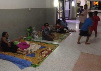 รับมือพายุปาบึก! อ.สิชล-อ.ท่าศาลา ทยอยอพยพคนแก่คนป่วยติดเตียง อยู่ที่ปลอดภัย