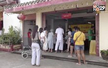 ชาวตรังแห่ลงชื่อผูกปิ่นโตอาหารเจกับศาลเจ้า