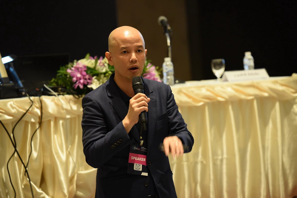 ดร.ใหม่ เจริญธรรม ผู้ช่วยคณบดีฝ่ายสารสนเทศ คณะครุศาสตร์อุตสาหกรรมและเทคโนโลยี สจล. ดร.ใหม่ เจริญธรรม ผู้ช่วยคณบดีฝ่ายสารสนเทศ คณะครุศาสตร์อุตสาหกรรมและเทคโนโลยี สจล.