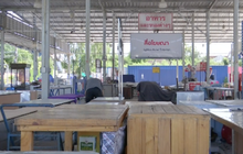 กทม.เผยไร้ผู้ค้าตั้งแผงขาย รอบบ้านป้าทุบรถ