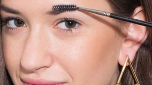 สเปรย์ฉีดผมช่วยชีวิตได้! 7 เหตุผลที่คุณควรพกสเปรย์ผมไว้เสมอ