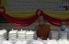 เจ้าอาวาสวัดโสธรฯบริจาคเงินสร้างโรงทาน