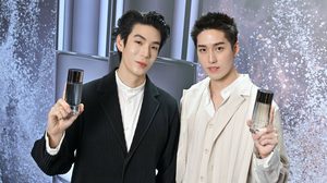 2 หนุ่มฮอต “ต่อ-ธนภพ” และ “เจเจ-กฤษณภูมิ” ร่วมถ่ายทอดกลิ่นหอมใหม่ LE SEL D’ISSEY EAU DE PARFUM หลอมรวมพลังแห่งทะเลและผืนดิน สะท้อนความหอมฉบับสุภาพบุรุษ ISSEY MIYAKE