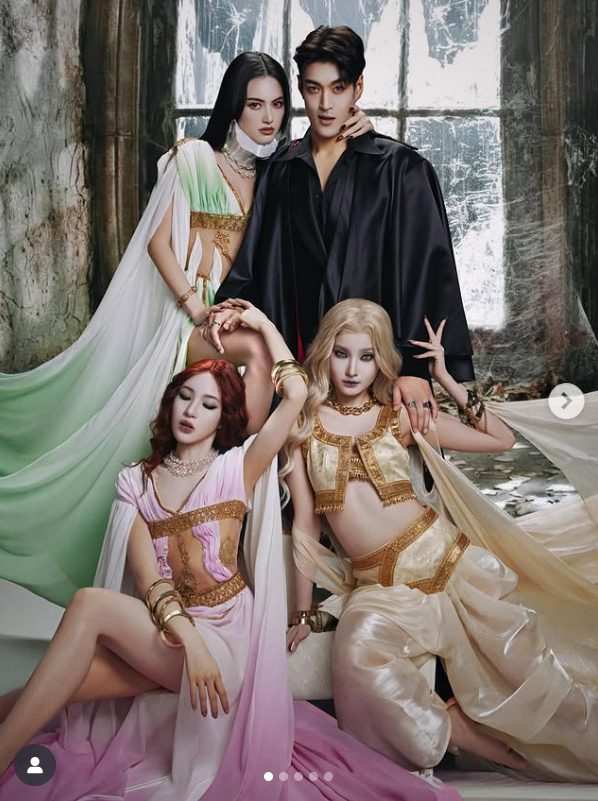 ใหม่ ดาวิกา