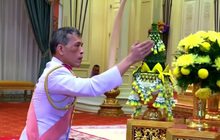 สมเด็จพระบรมฯ ทรงรับขึ้นทรงราชย์