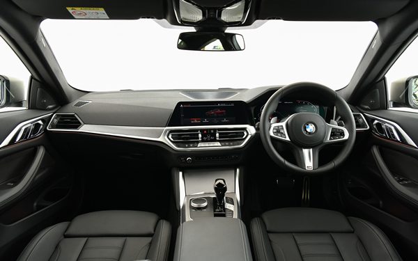BMW M440i xDrive Coupe