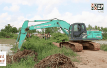 ชาวนาได้รับผลกระทบจากน้ำท่วม