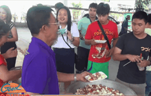 ชาวเชียงใหม่แห่กินฟรีลูกชิ้นในตำนาน 259 กก.