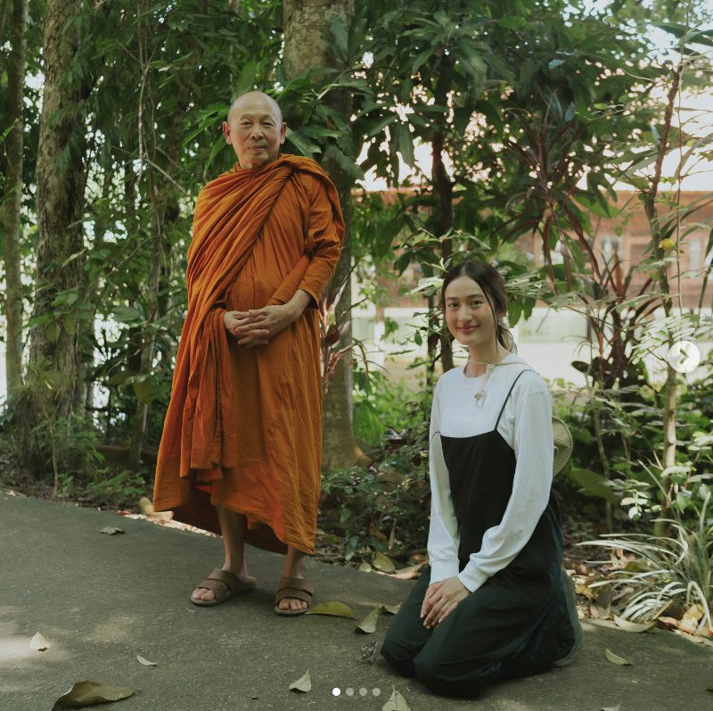 พระอาจารย์ไพศาล วิลาโล และ อาย กมลเนตร