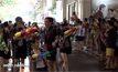 บรรยากาศวันสงกรานต์ ถนนสีลม