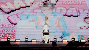 “สมาร์ท CSNP” น้ำตาปริ่ม!! แฟนคลับเซอร์ไพรส์วันเกิดอายุครบ 24 ปี สุดซึ้งกลางแฟนมีตที่จีน