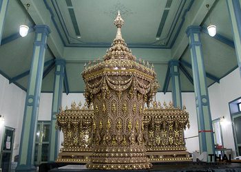 พระโกศมีกี่ประเภท ใช้กับใครบ้าง ?