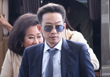รอด!! ศาลยกฟ้อง ‘โอ๊ค พานทองแท้’ คดีทุจริตกรุงไทย