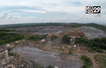 ชาวบ้านยื่นหนังสือคัดค้านนโยบายเหมืองแร่ทองค